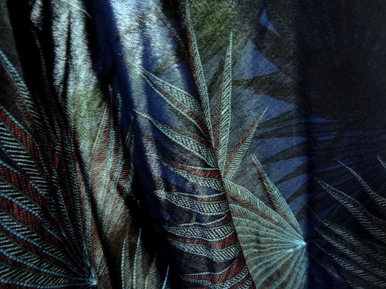 Viscose fond bleu cobalt motif papyrus 3