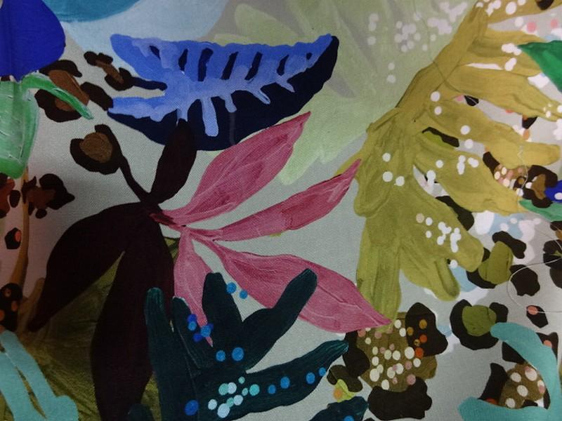 Viscose fond jade motif nature peinte 4