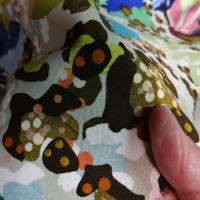 Viscose fond jade motif nature peinte 6