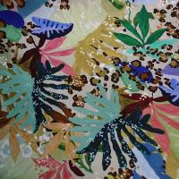 Viscose fond jade motif nature peinte