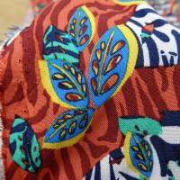 Viscose fond rouge cinabre motif fleurs zebrees 3