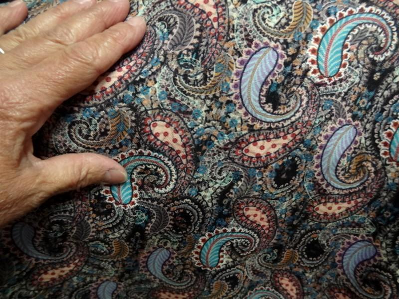 Viscose motif cachemire turquoise et mauve 3