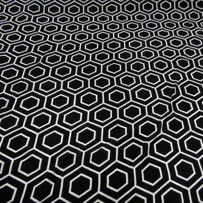 Viscose noir motif hexagone blanc 1 