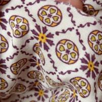 Viscose petit motif vintage violet ambre et vert tilleul 5