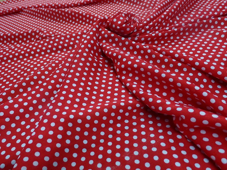 Viscose rouge pois blancs pin up 1