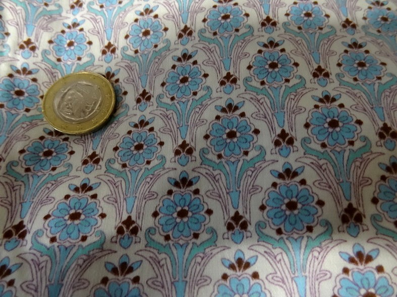 Viscose satinee motifs art deco bleu celeste 3