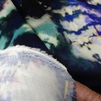 Viscose tie and dye bleu outremer lumineux 4 