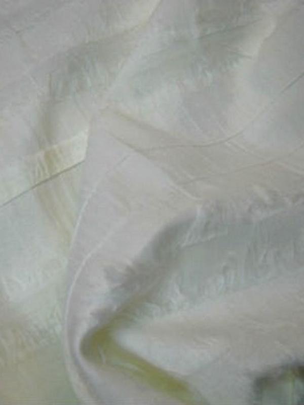 Voile coton blanc casse faconne et frange 1 