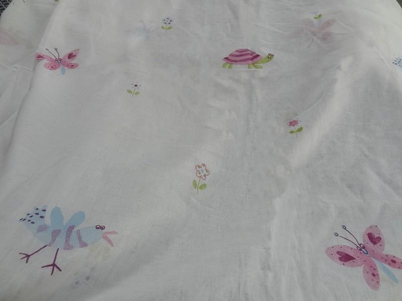 Voile coton blanc motifs escargots et papillons 1