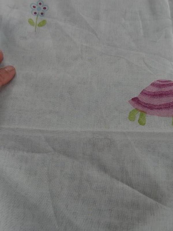 Voile coton blanc motifs escargots et papillons 2 