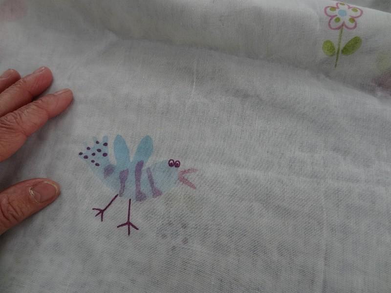 Voile coton blanc motifs escargots et papillons 3