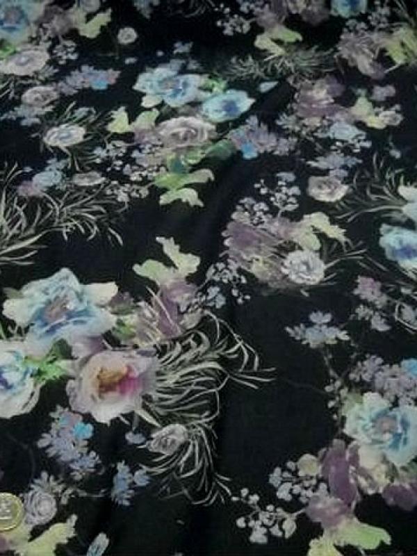 Voile coton gris noir fleurs doux pastel 1 