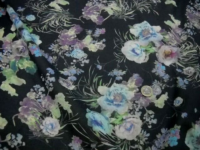 Voile coton gris noir fleurs doux pastel 2