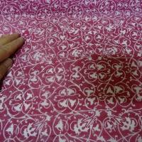 Voile coton petits motifs fuchsia et blanc 3