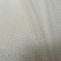 Voile de coton devore semi transparent blanc casse a fleurs 1 