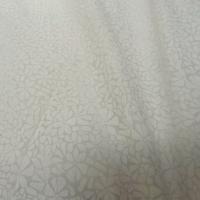 Voile de coton devore semi transparent blanc casse a fleurs 1