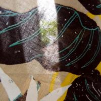 Voile de coton fond beige fleurs etoiles 1