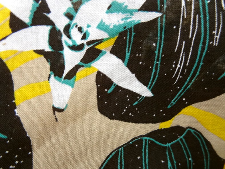 Voile de coton fond beige fleurs etoiles 2