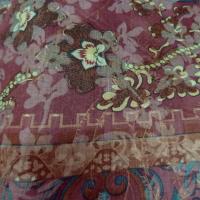 Voile de coton frises de fleurs fond rose indien et jaune safran 1