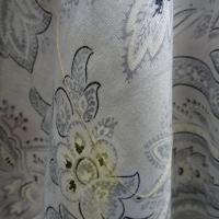 Voile de coton gris perle motif cachemire 5 