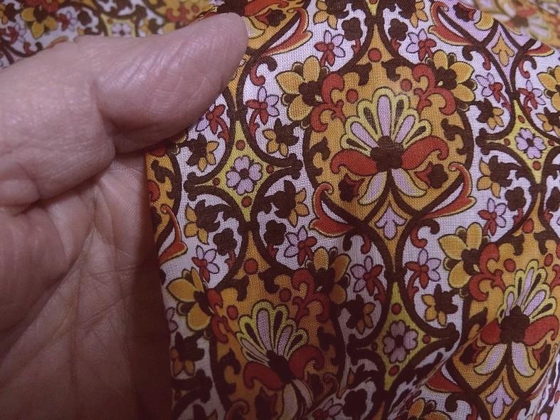 Voile de coton motif fleur de lis rose orchidee et mandarine 1