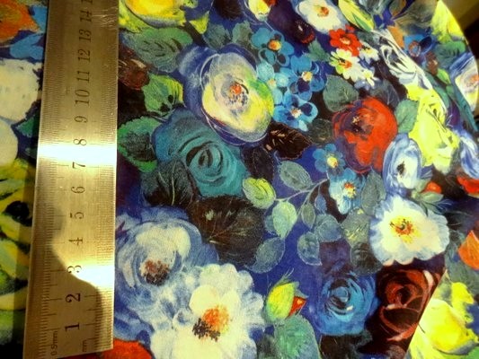 Voile de coton roses de jardin tons bleus 4