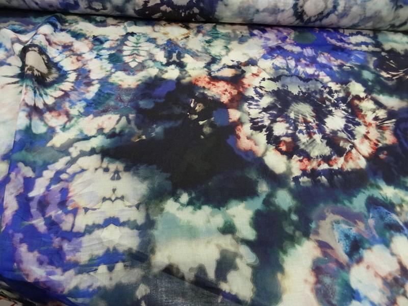 Voile de coton tie and dye bleu outremer lumineux 4