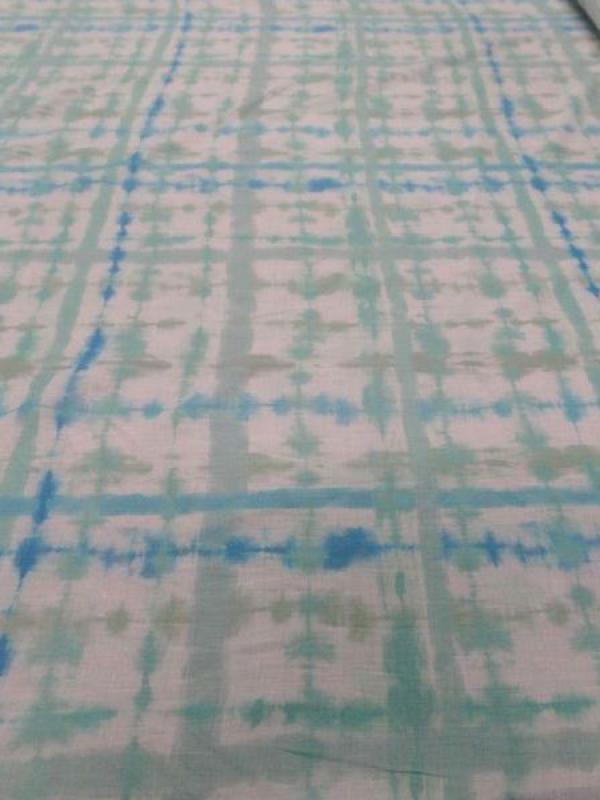 Voile de coton tie and dye fond blanc et aigue marine