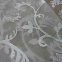 Voile de soie ecru broderies en arabesques 2