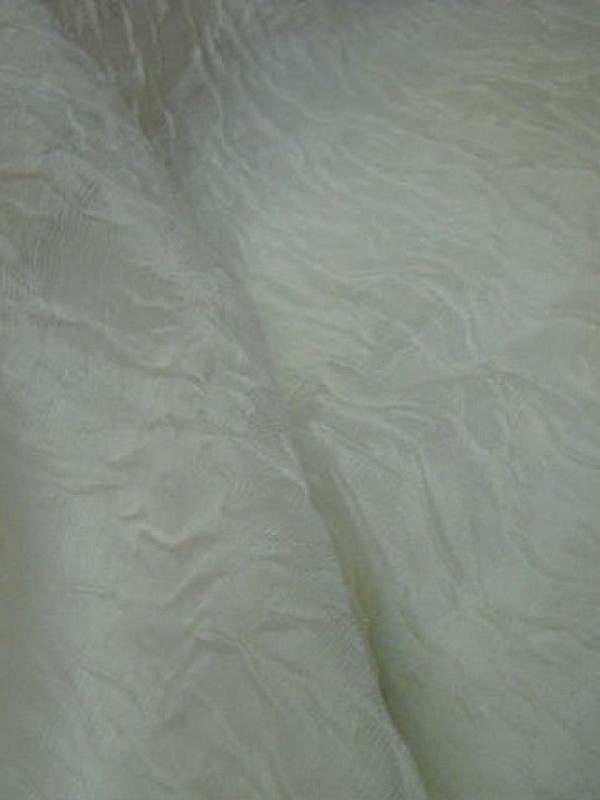 Voile de soie ecru chantilly froisse 1 