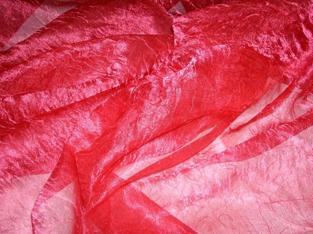Voile de soie polyester froisse permanent rouge a reflets2