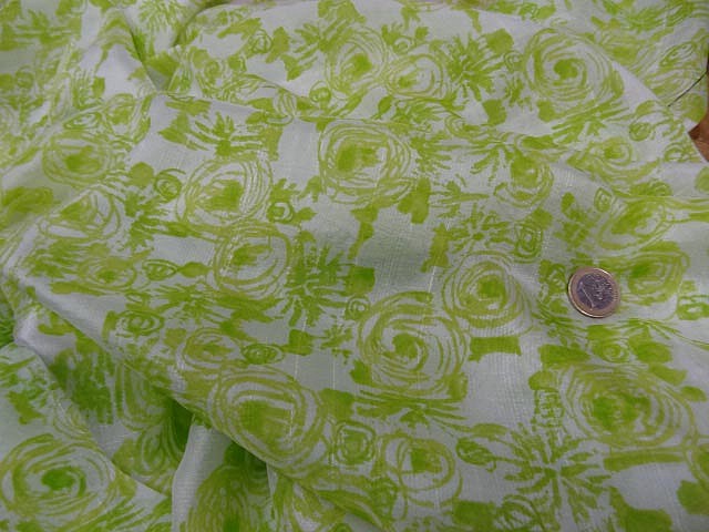 Voile de soie satine blanc vert lime 2