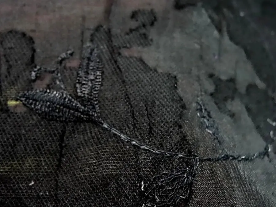 Voile devore et brode noir 1