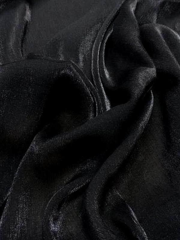 Voile polyester noir plisse a reflets 1 