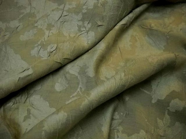 Voile polyester vanille devore froisse